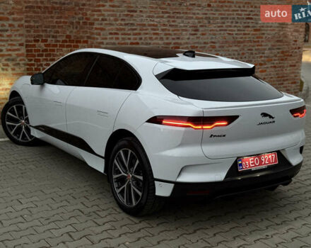 Белый Ягуар I-Pace, объемом двигателя 0 л и пробегом 44 тыс. км за 31999 $, фото 3 на Automoto.ua
