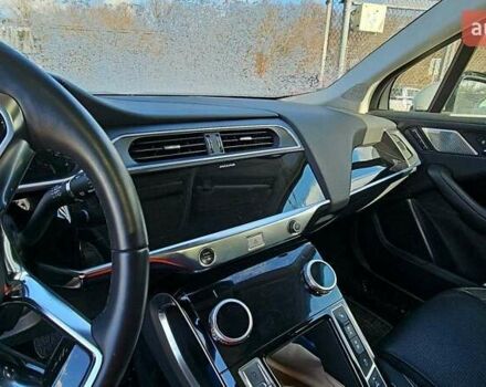 Белый Ягуар I-Pace, объемом двигателя 0 л и пробегом 29 тыс. км за 18500 $, фото 5 на Automoto.ua