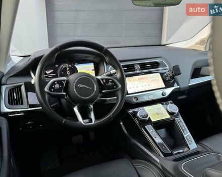 Белый Ягуар I-Pace, объемом двигателя 0 л и пробегом 117 тыс. км за 24990 $, фото 57 на Automoto.ua