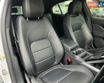 Белый Ягуар I-Pace, объемом двигателя 0 л и пробегом 58 тыс. км за 26500 $, фото 37 на Automoto.ua