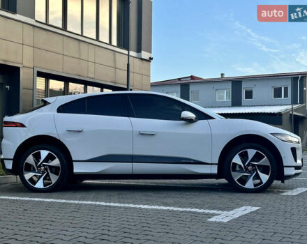 Белый Ягуар I-Pace, объемом двигателя 0 л и пробегом 41 тыс. км за 31100 $, фото 4 на Automoto.ua