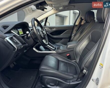 Білий Ягуар I-Pace, об'ємом двигуна 0 л та пробігом 117 тис. км за 24990 $, фото 39 на Automoto.ua