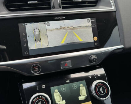 Белый Ягуар I-Pace, объемом двигателя 0 л и пробегом 75 тыс. км за 28700 $, фото 41 на Automoto.ua