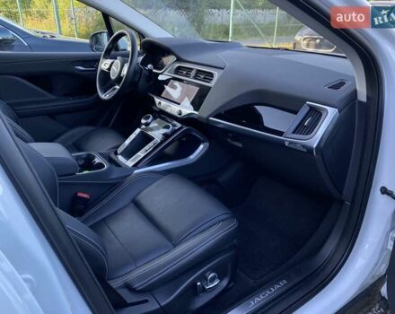 Білий Ягуар I-Pace, об'ємом двигуна 0 л та пробігом 24 тис. км за 30700 $, фото 92 на Automoto.ua