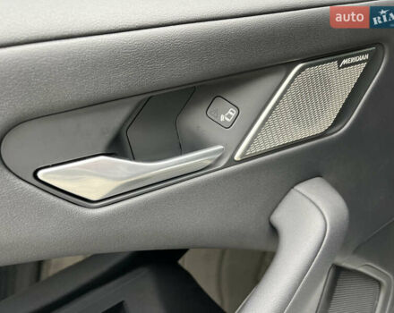 Белый Ягуар I-Pace, объемом двигателя 0 л и пробегом 58 тыс. км за 26500 $, фото 24 на Automoto.ua