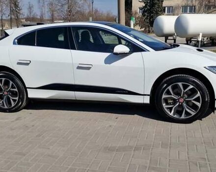 Белый Ягуар I-Pace, объемом двигателя 0 л и пробегом 80 тыс. км за 26190 $, фото 13 на Automoto.ua