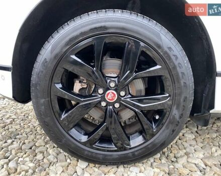 Белый Ягуар I-Pace, объемом двигателя 0 л и пробегом 45 тыс. км за 28700 $, фото 17 на Automoto.ua