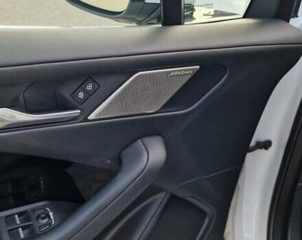 Белый Ягуар I-Pace, объемом двигателя 0 л и пробегом 80 тыс. км за 26190 $, фото 72 на Automoto.ua
