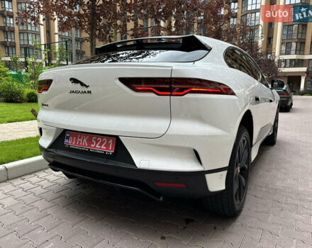 Белый Ягуар I-Pace, объемом двигателя 0 л и пробегом 80 тыс. км за 32200 $, фото 9 на Automoto.ua