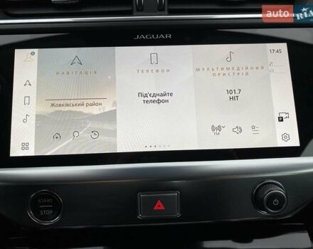 Белый Ягуар I-Pace, объемом двигателя 0 л и пробегом 45 тыс. км за 28700 $, фото 47 на Automoto.ua