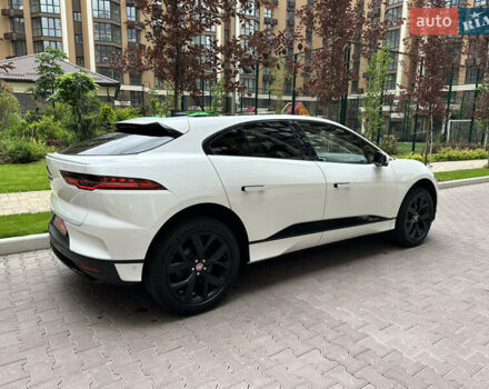 Белый Ягуар I-Pace, объемом двигателя 0 л и пробегом 80 тыс. км за 32200 $, фото 7 на Automoto.ua