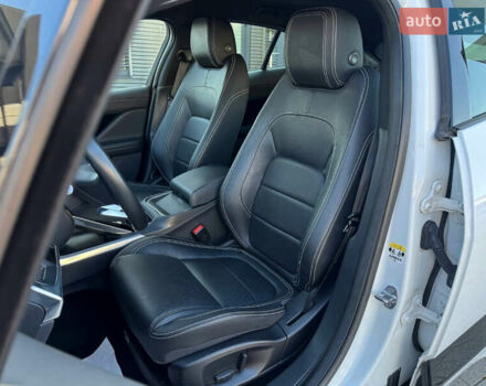Білий Ягуар I-Pace, об'ємом двигуна 0 л та пробігом 133 тис. км за 31500 $, фото 5 на Automoto.ua