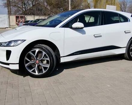 Белый Ягуар I-Pace, объемом двигателя 0 л и пробегом 80 тыс. км за 26190 $, фото 64 на Automoto.ua