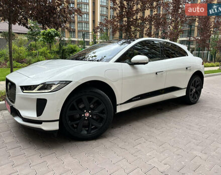 Белый Ягуар I-Pace, объемом двигателя 0 л и пробегом 80 тыс. км за 32200 $, фото 19 на Automoto.ua
