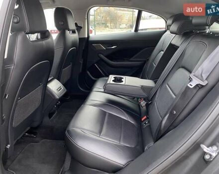 Белый Ягуар I-Pace, объемом двигателя 0 л и пробегом 45 тыс. км за 28700 $, фото 79 на Automoto.ua