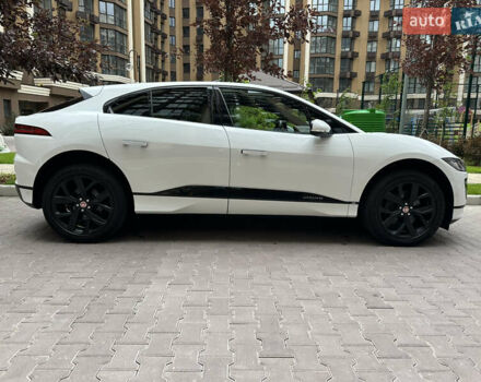 Белый Ягуар I-Pace, объемом двигателя 0 л и пробегом 80 тыс. км за 32200 $, фото 4 на Automoto.ua