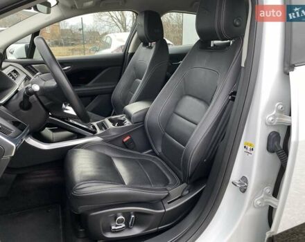 Белый Ягуар I-Pace, объемом двигателя 0 л и пробегом 45 тыс. км за 28700 $, фото 28 на Automoto.ua