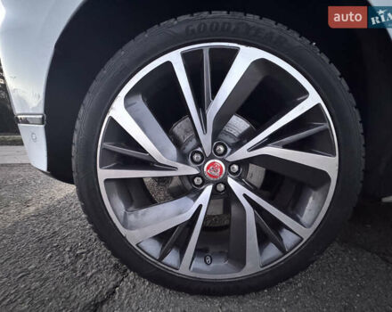 Белый Ягуар I-Pace, объемом двигателя 0 л и пробегом 40 тыс. км за 37900 $, фото 16 на Automoto.ua