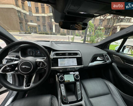 Белый Ягуар I-Pace, объемом двигателя 0 л и пробегом 80 тыс. км за 32200 $, фото 36 на Automoto.ua