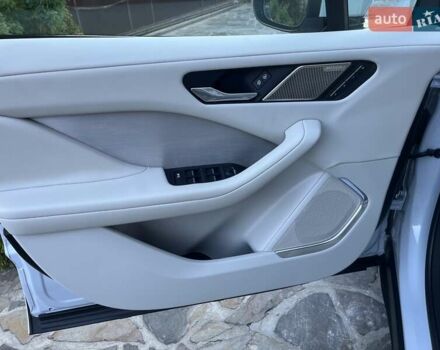 Ягуар I-Pace 2021 в Львове на Automoto.ua Белый Ягуар I-Pace, объемом двигателя 0 л и пробегом 79 тыс. км за 35500 $, фото 47 на Automoto.ua
