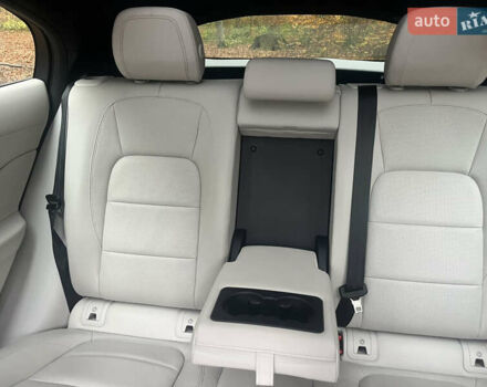 Белый Ягуар I-Pace, объемом двигателя 0 л и пробегом 36 тыс. км за 36999 $, фото 74 на Automoto.ua