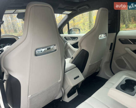 Белый Ягуар I-Pace, объемом двигателя 0 л и пробегом 36 тыс. км за 36999 $, фото 101 на Automoto.ua