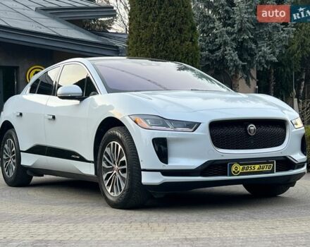 Белый Ягуар I-Pace, объемом двигателя 0 л и пробегом 117 тыс. км за 23900 $, фото 1 на Automoto.ua