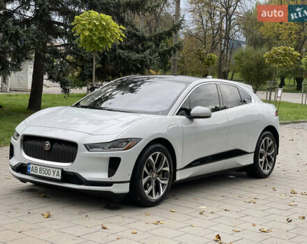 Белый Ягуар I-Pace, объемом двигателя 0 л и пробегом 64 тыс. км за 24900 $, фото 1 на Automoto.ua