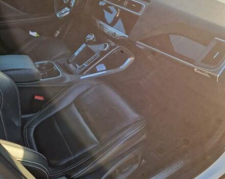 Білий Ягуар I-Pace, об'ємом двигуна 0 л та пробігом 174 тис. км за 23800 $, фото 1 на Automoto.ua
