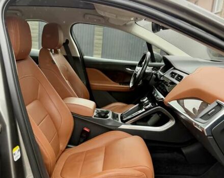 Бежевый Ягуар I-Pace, объемом двигателя 0 л и пробегом 149 тыс. км за 26100 $, фото 54 на Automoto.ua