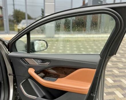Бежевый Ягуар I-Pace, объемом двигателя 0 л и пробегом 149 тыс. км за 26100 $, фото 52 на Automoto.ua