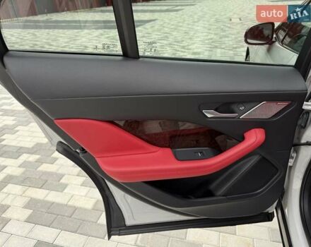 Бежевый Ягуар I-Pace, объемом двигателя 0 л и пробегом 50 тыс. км за 35900 $, фото 34 на Automoto.ua