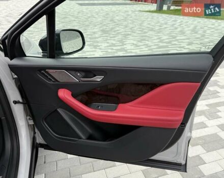 Бежевый Ягуар I-Pace, объемом двигателя 0 л и пробегом 50 тыс. км за 35900 $, фото 41 на Automoto.ua