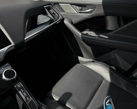 Чорний Ягуар I-Pace, об'ємом двигуна 0 л та пробігом 103 тис. км за 22500 $, фото 5 на Automoto.ua