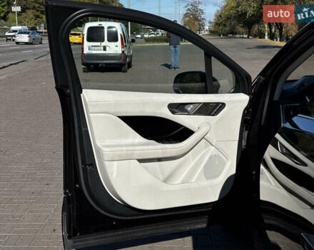 Черный Ягуар I-Pace, объемом двигателя 0 л и пробегом 66 тыс. км за 24200 $, фото 14 на Automoto.ua