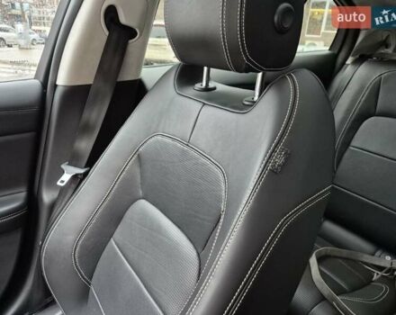 Черный Ягуар I-Pace, объемом двигателя 0 л и пробегом 115 тыс. км за 24800 $, фото 31 на Automoto.ua
