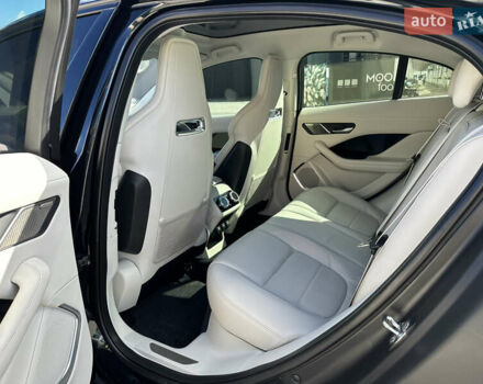 Черный Ягуар I-Pace, объемом двигателя 0 л и пробегом 175 тыс. км за 28900 $, фото 67 на Automoto.ua