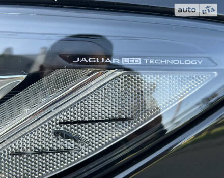 Черный Ягуар I-Pace, объемом двигателя 0 л и пробегом 121 тыс. км за 28990 $, фото 14 на Automoto.ua