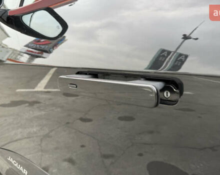 Черный Ягуар I-Pace, объемом двигателя 0 л и пробегом 121 тыс. км за 22500 $, фото 67 на Automoto.ua