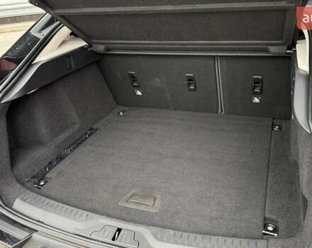 Черный Ягуар I-Pace, объемом двигателя 0 л и пробегом 121 тыс. км за 22500 $, фото 49 на Automoto.ua