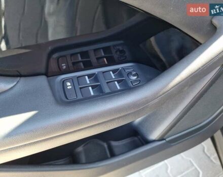 Черный Ягуар I-Pace, объемом двигателя 0 л и пробегом 120 тыс. км за 21900 $, фото 24 на Automoto.ua