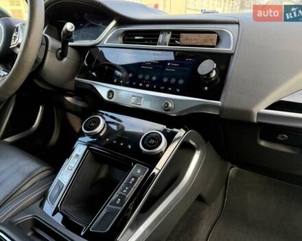 Черный Ягуар I-Pace, объемом двигателя 0 л и пробегом 155 тыс. км за 27000 $, фото 11 на Automoto.ua