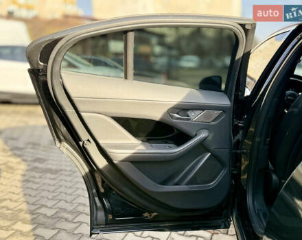 Черный Ягуар I-Pace, объемом двигателя 0 л и пробегом 231 тыс. км за 17500 $, фото 20 на Automoto.ua