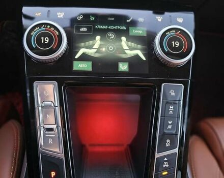 Черный Ягуар I-Pace, объемом двигателя 0 л и пробегом 91 тыс. км за 28000 $, фото 18 на Automoto.ua