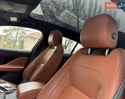 Черный Ягуар I-Pace, объемом двигателя 0 л и пробегом 130 тыс. км за 21900 $, фото 12 на Automoto.ua