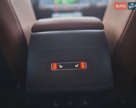 Черный Ягуар I-Pace, объемом двигателя 0 л и пробегом 91 тыс. км за 28000 $, фото 29 на Automoto.ua