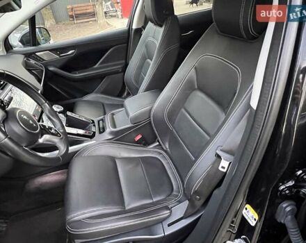 Черный Ягуар I-Pace, объемом двигателя 0 л и пробегом 69 тыс. км за 21999 $, фото 34 на Automoto.ua