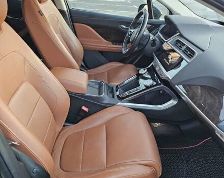 Черный Ягуар I-Pace, объемом двигателя 0 л и пробегом 91 тыс. км за 28000 $, фото 8 на Automoto.ua
