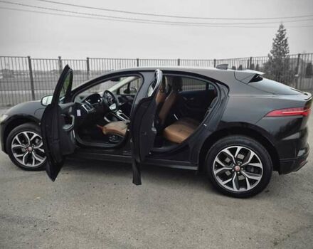 Черный Ягуар I-Pace, объемом двигателя 0 л и пробегом 179 тыс. км за 25500 $, фото 10 на Automoto.ua