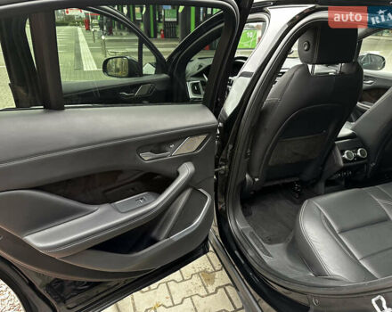 Черный Ягуар I-Pace, объемом двигателя 0 л и пробегом 105 тыс. км за 28500 $, фото 11 на Automoto.ua